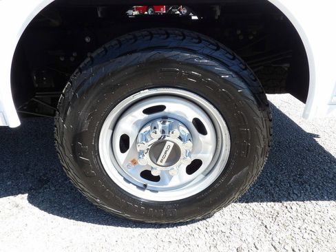 Used 2022 Ford F250 XL w/ Power Equipment Group AWD/4WD image 67