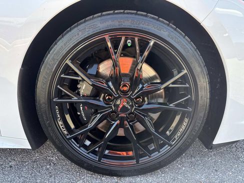 Used 2023 Chevrolet Corvette Stingray Premium Cpe w/ Z51 Performance Package image 4