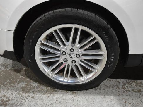 Used 2019 Lincoln MKT AWD image 54