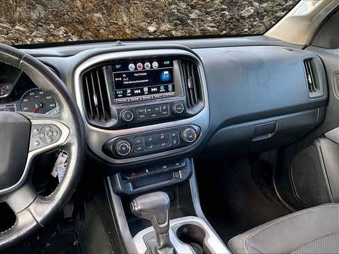 Used 2016 Chevrolet Colorado LT w/ LT Convenience Package image 6