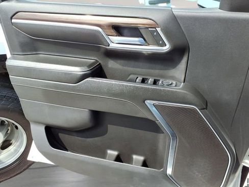 Used 2024 Chevrolet Silverado 1500 LT w/ Protection Package image 15