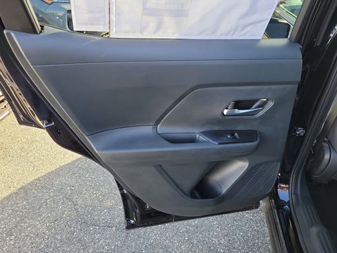 New 2026 Nissan Kicks SV image 14