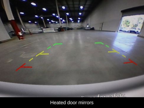 Used 2024 Nissan Pathfinder SV image 8