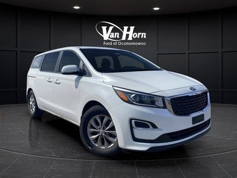 Used 2019 Kia Sedona L FWD image 1
