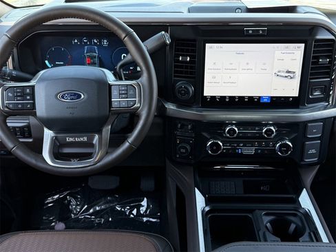 New 2026 Ford F350 King Ranch w/ FX4 Off-Road Package image 32