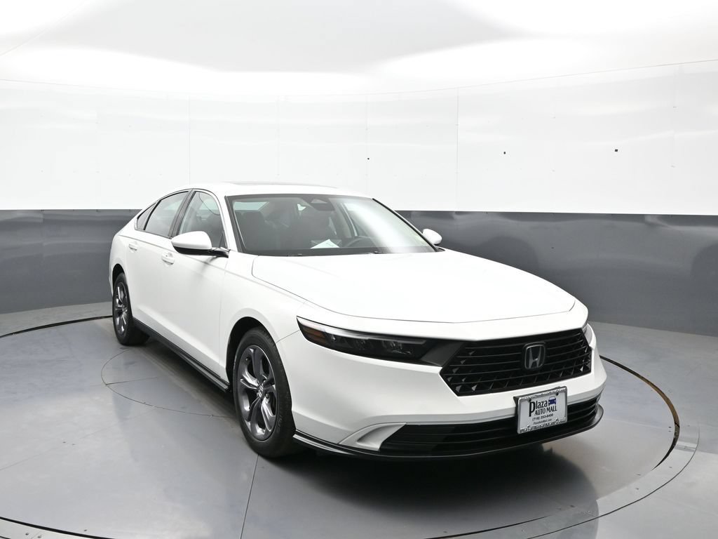 Certified 2023 Honda Accord EX image 3