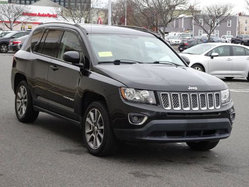 Used 2017 Jeep Compass High Altitude image 3
