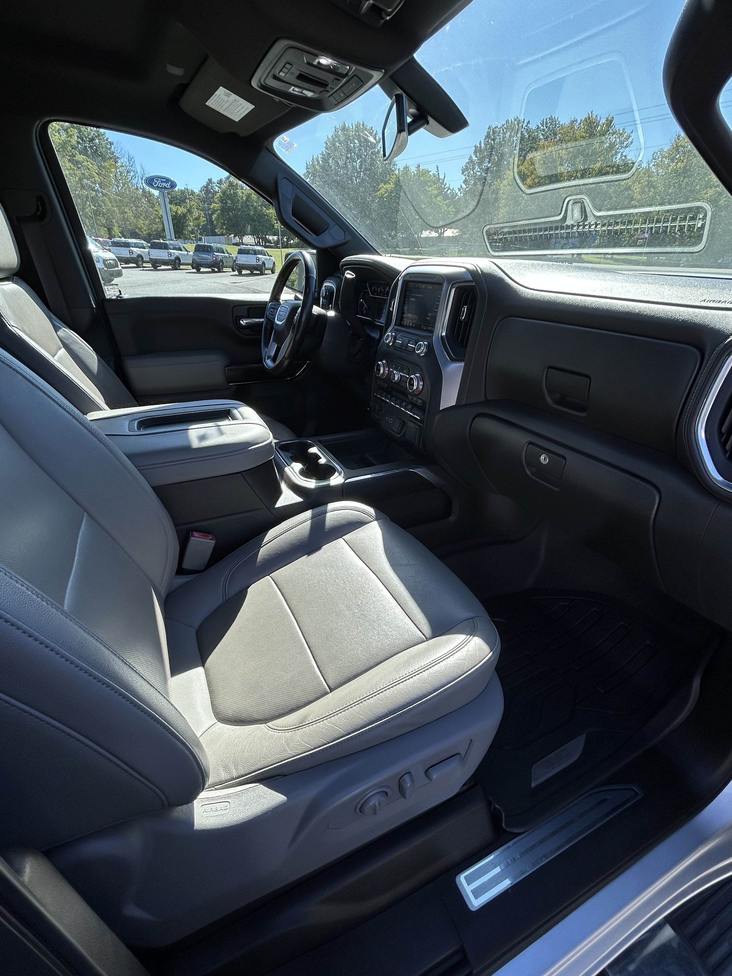 Used 2020 GMC Sierra 1500 SLT w/ SLT Premium Package AWD/4WD image 9