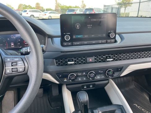 Used 2024 Honda Accord EX image 15