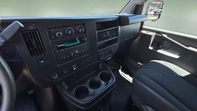 Used 2025 GMC Savana 2500 w/ Driver Convenience Package RWD image 28