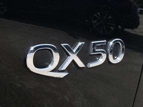 Used 2021 INFINITI QX50 Luxe FWD image 19