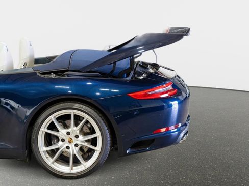 Used 2019 Porsche 911 Carrera image 39