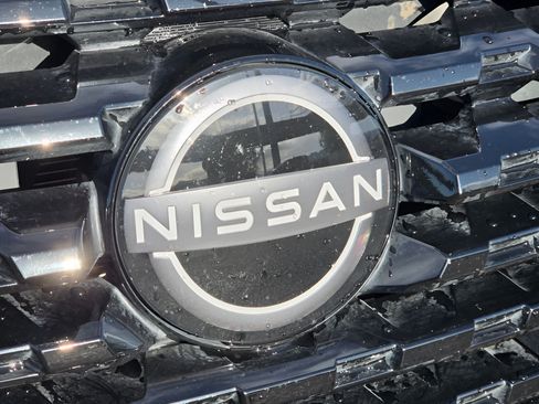 Used 2021 Nissan Kicks S FWD image 34