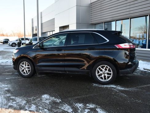 Used 2024 Ford Edge SEL w/ Convenience Package image 3