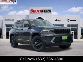 New 2025 Jeep Grand Cherokee Altitude w/ MOPAR Finishing Package 360° Tour
