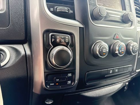 Used 2024 RAM 1500 Classic SLT AWD/4WD image 17