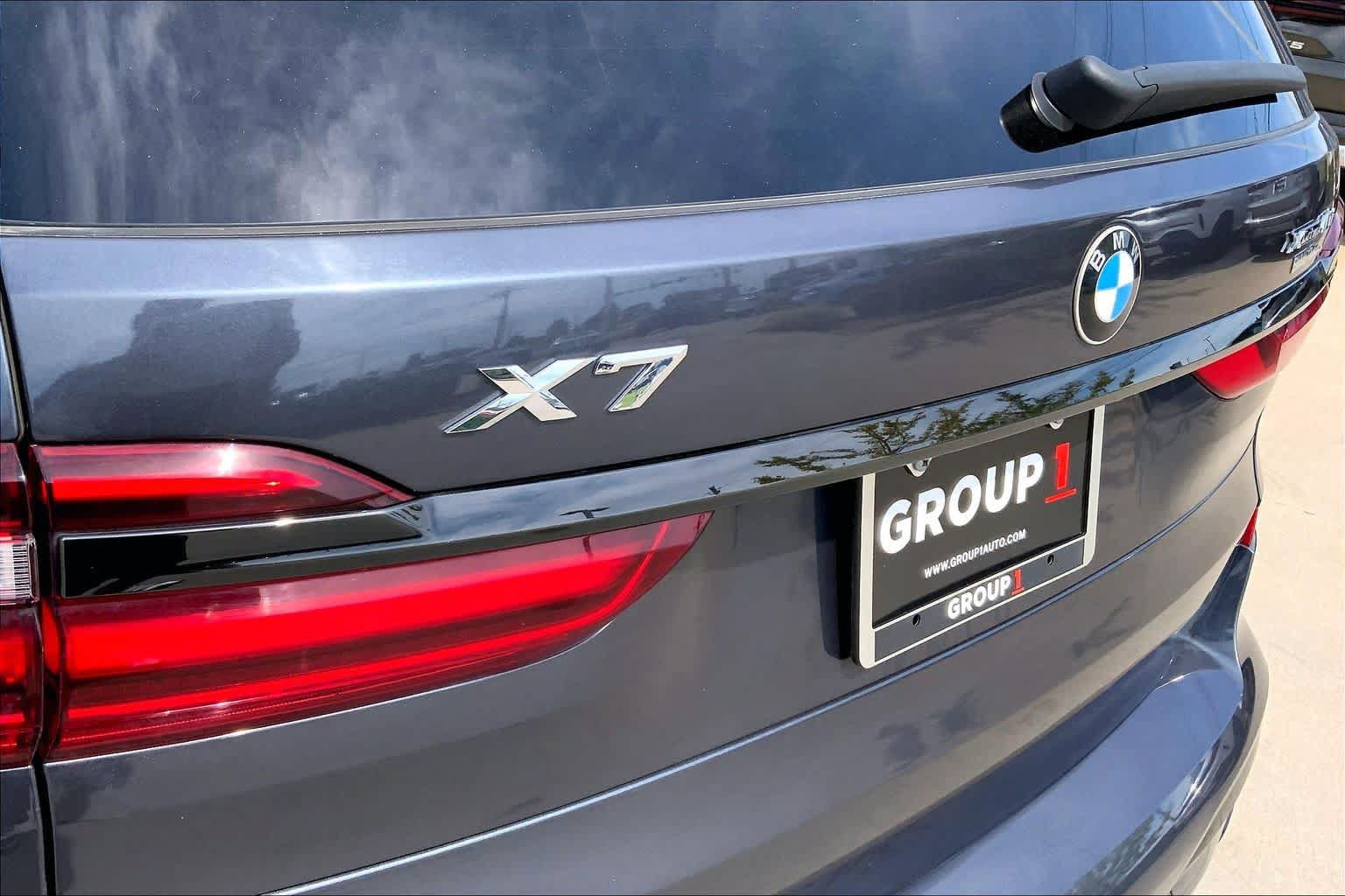Used 2020 BMW X7 xDrive40i w/ M Sport Package AWD/4WD image 29
