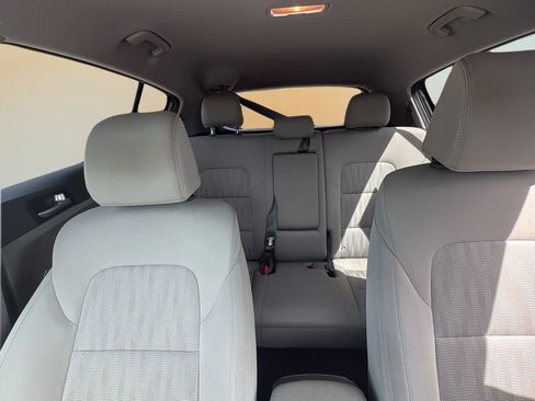Used 2019 Kia Sportage LX FWD image 21
