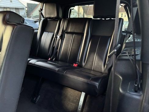 Used 2015 Ford Expedition EL XLT w/ Equipment Group 202A image 25