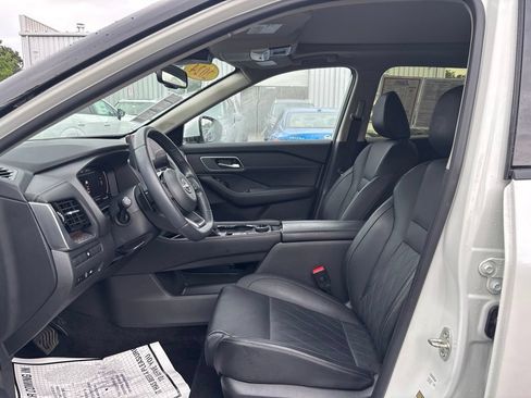 Certified 2024 Nissan Rogue Platinum AWD/4WD image 21