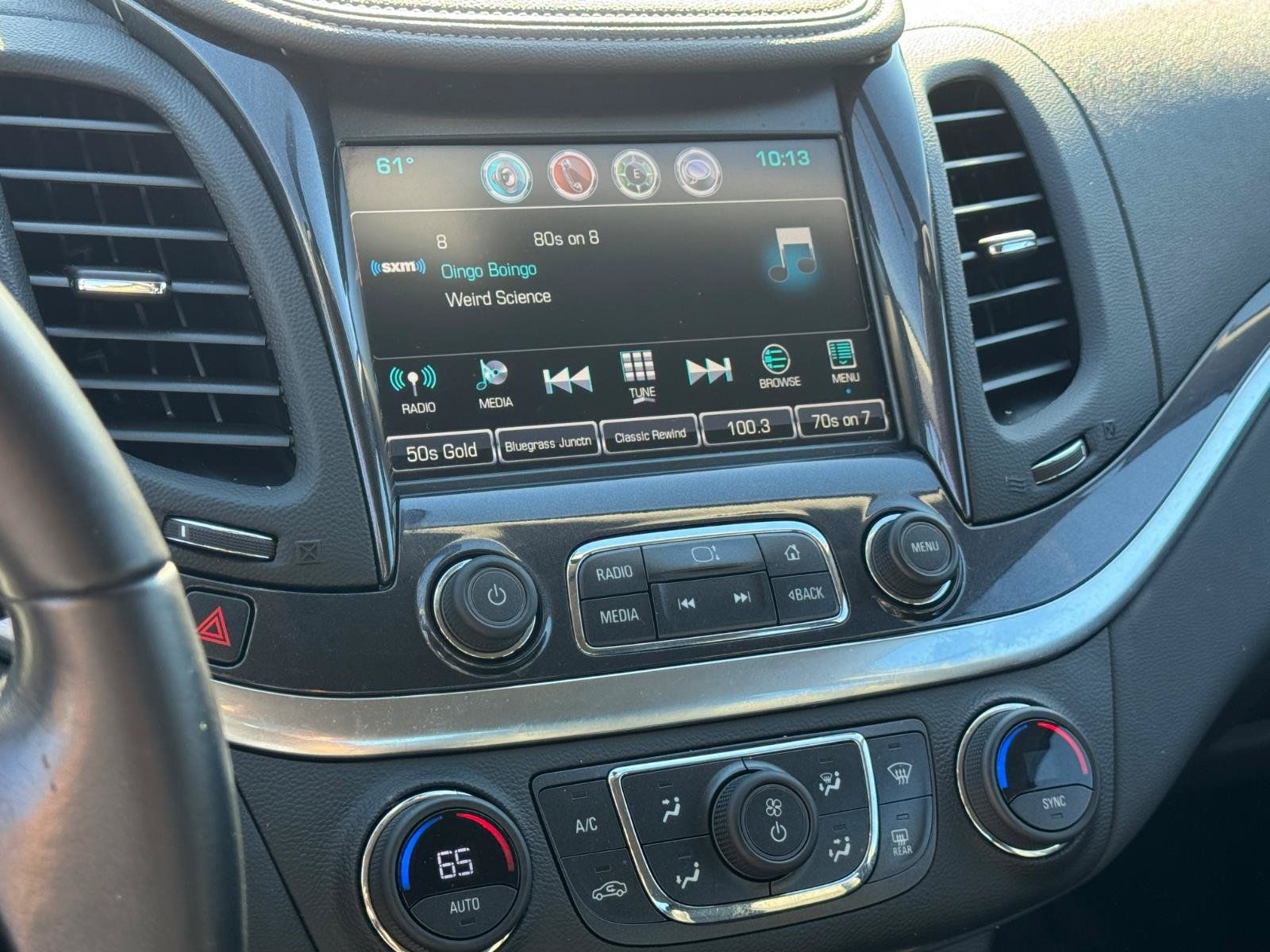 Used 2019 Chevrolet Impala LT FWD image 15