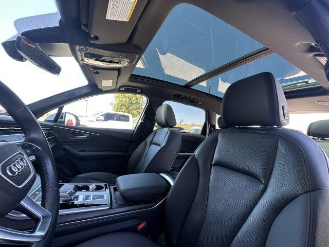 Used 2023 Audi Q7 2.0T Premium Plus w/ Premium Plus Package AWD/4WD image 15