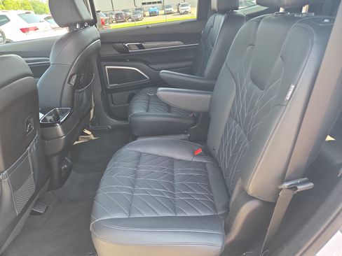Used 2023 Kia Telluride EX X-Line AWD/4WD image 7