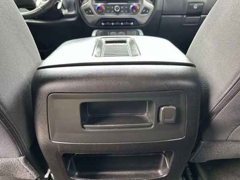 Used 2018 Chevrolet Silverado 1500 LT w/ Redline Edition AWD/4WD image 13