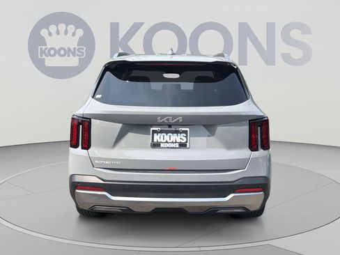 New 2026 Kia Sorento S FWD image 5