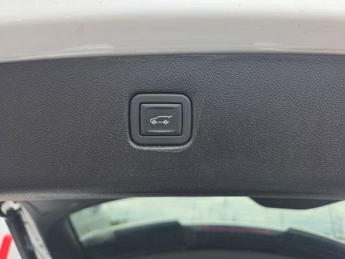 Used 2024 Chevrolet Blazer LT w/ Convenience Package FWD image 36