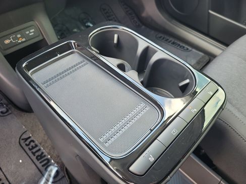 New 2026 Hyundai Ioniq 5 SE image 35