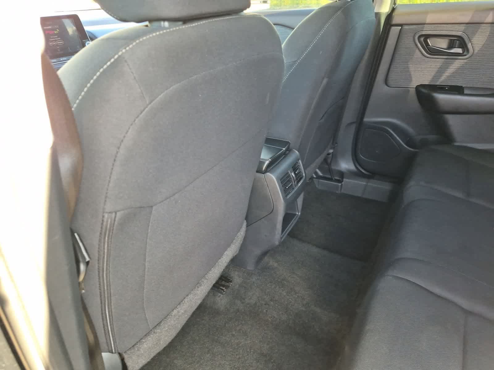 Used 2023 Nissan Rogue S FWD image 18