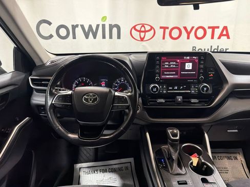 Used 2020 Toyota Highlander LE AWD/4WD image 26