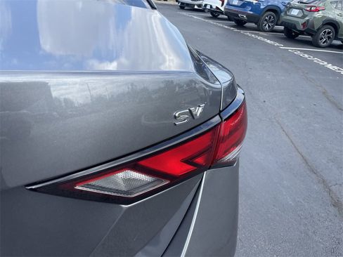 Used 2024 Nissan Sentra SV image 6