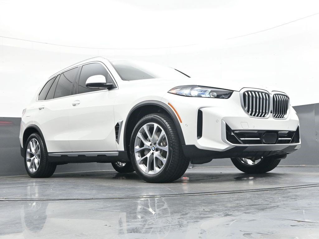 Used 2026 BMW X5 xDrive40i w/ Premium Package AWD/4WD image 33