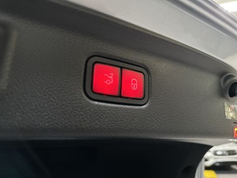 Certified 2024 Mercedes-Benz S 580 4MATIC Sedan image 17