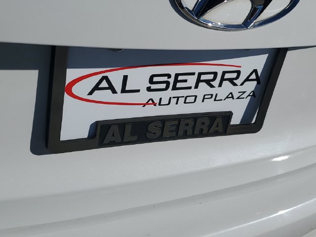 Used 2017 Hyundai Elantra Limited FWD image 6