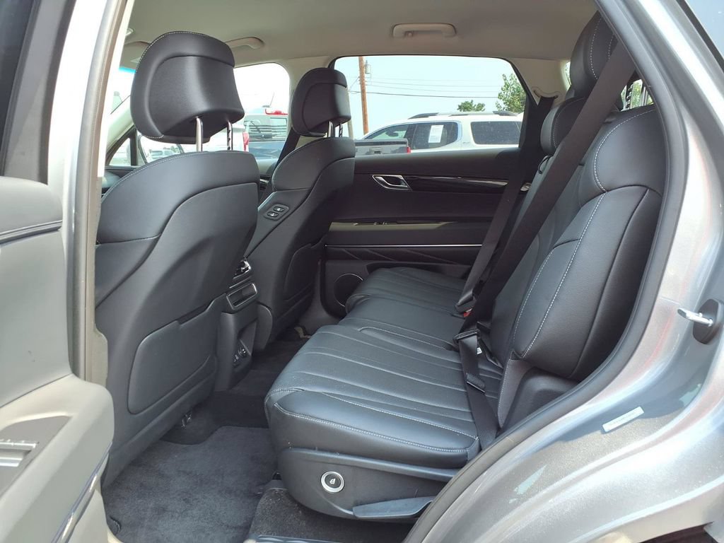 Used 2026 Genesis GV80 2.5T AWD/4WD image 19