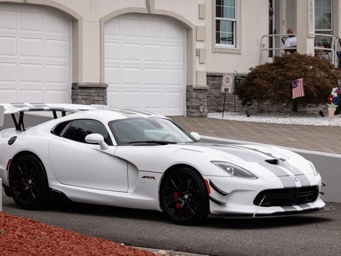 Used 2017 Dodge Viper ACR w/ Extreme Aero Package RWD image 6