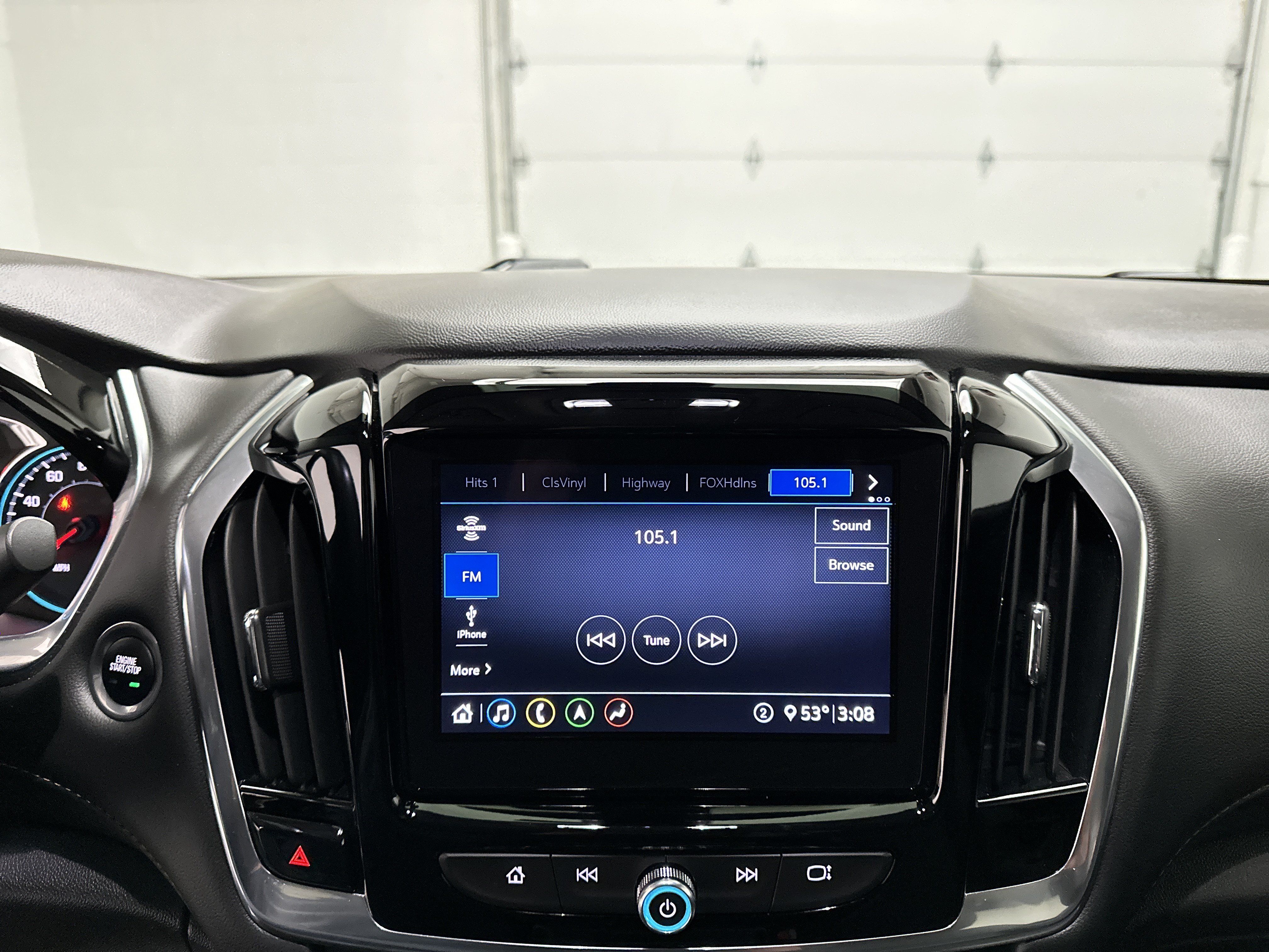 Used 2021 Chevrolet Traverse RS AWD/4WD image 34