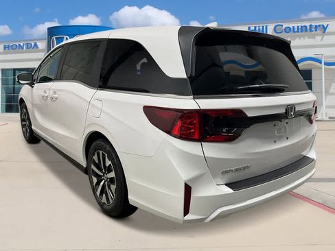 New 2026 Honda Odyssey EX-L image 3