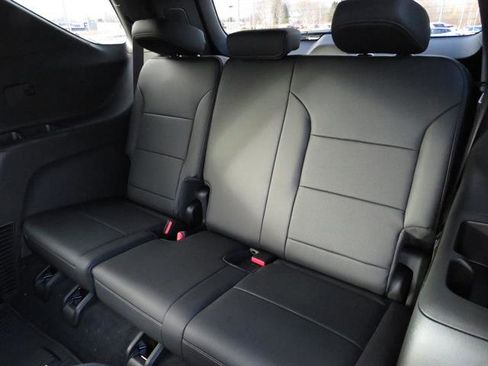 New 2026 Chevrolet Traverse High Country w/ LPO, Floor Liner Package image 17