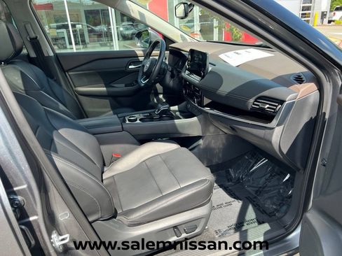 Used 2023 Nissan Rogue SL w/ SL Premium Package AWD/4WD image 26