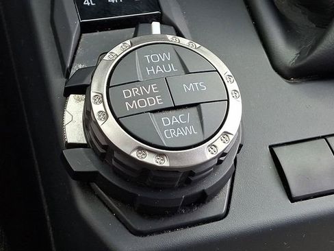 Used 2025 Toyota 4Runner TRD Off-Road image 27