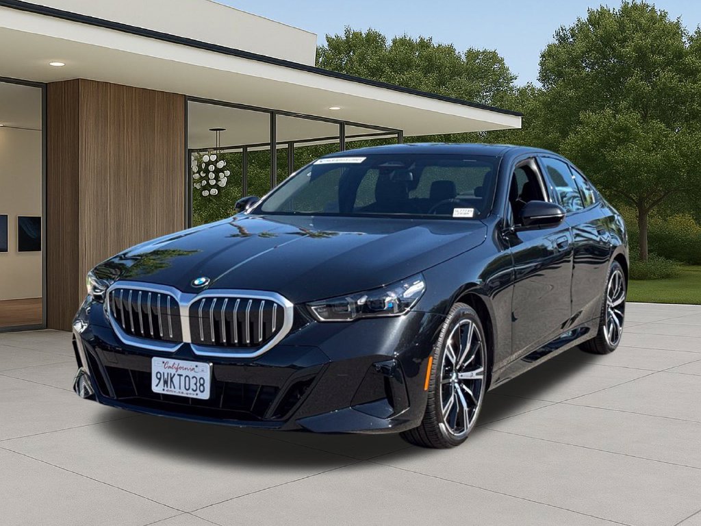 Used 2026 BMW 530i w/ M Sport Package RWD image 2