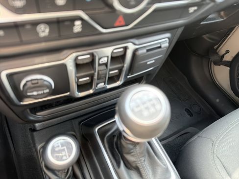 Certified 2022 Jeep Wrangler Unlimited Sport image 28