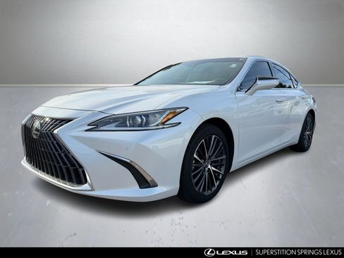 Certified 2025 Lexus ES 300h w/ Premium Package image 6