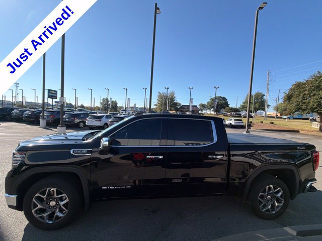 Used 2022 GMC Sierra 1500 SLT w/ SLT Convenience Package AWD/4WD image 6