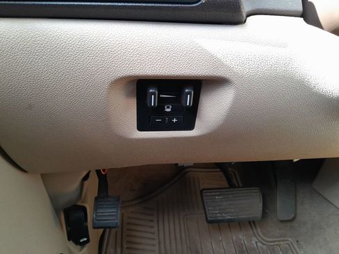 Used 2012 GMC Yukon Denali AWD/4WD image 16