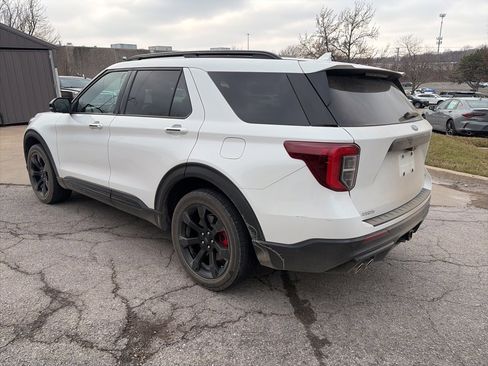 Used 2020 Ford Explorer ST w/ ST Street Pack image 8